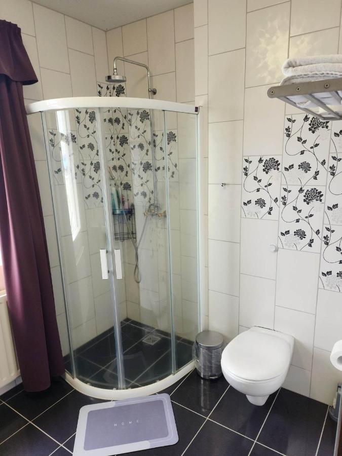 Kiljan Apartments & Rooms Блёндюоус Экстерьер фото