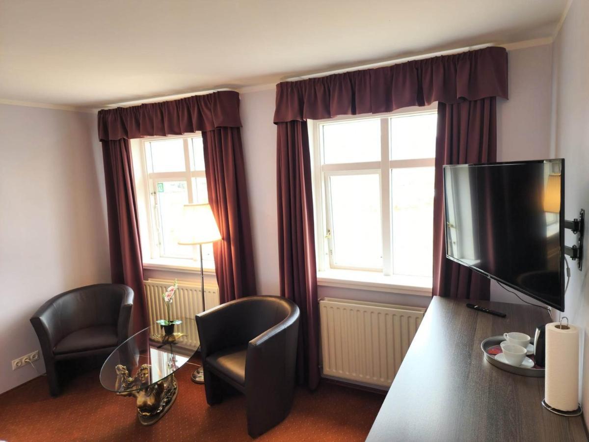 Kiljan Apartments & Rooms Блёндюоус Экстерьер фото
